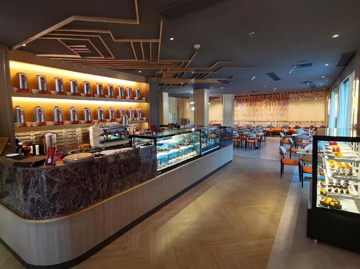The Marison Hotel Legazpi Bagian luar foto