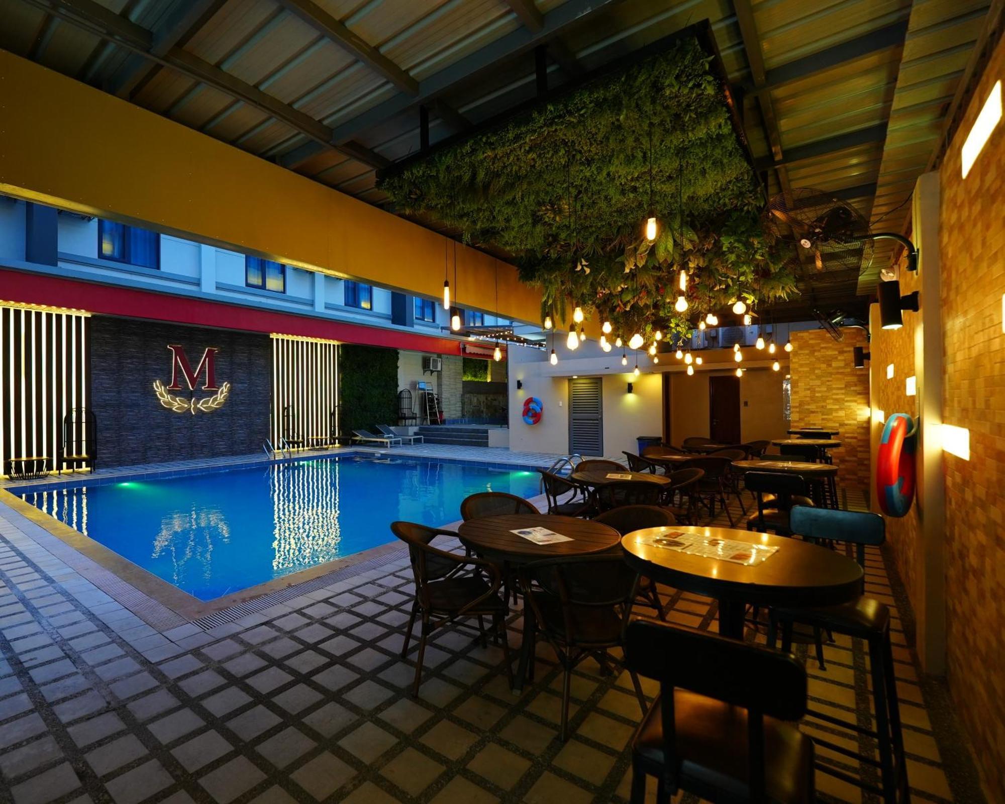 The Marison Hotel Legazpi Bagian luar foto