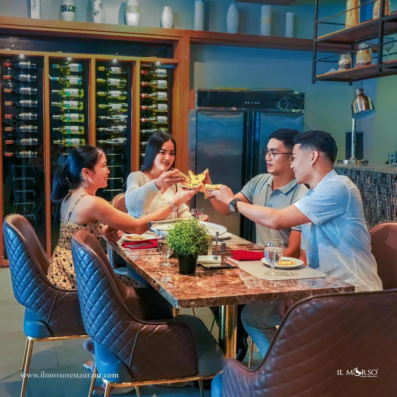 The Marison Hotel Legazpi Bagian luar foto