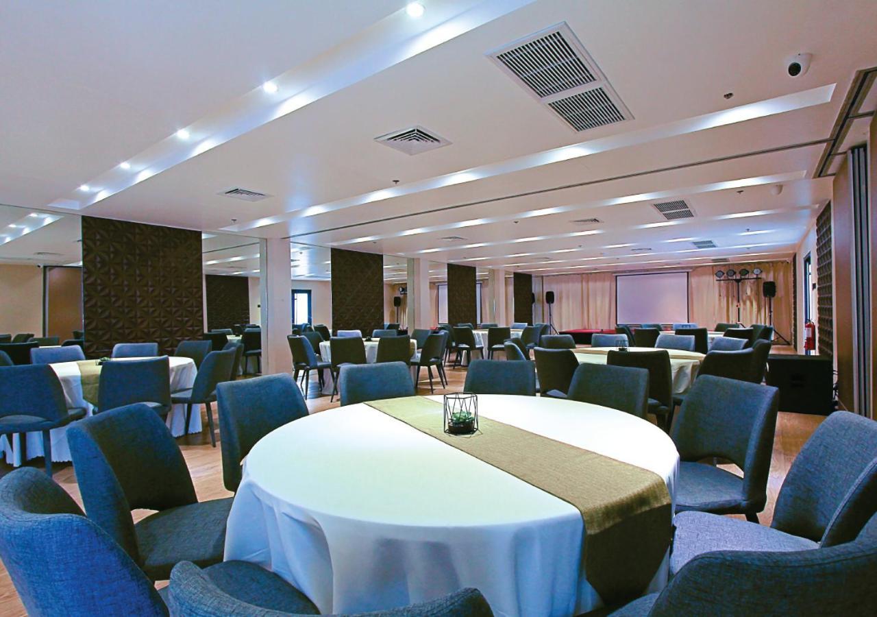 The Marison Hotel Legazpi Bagian luar foto